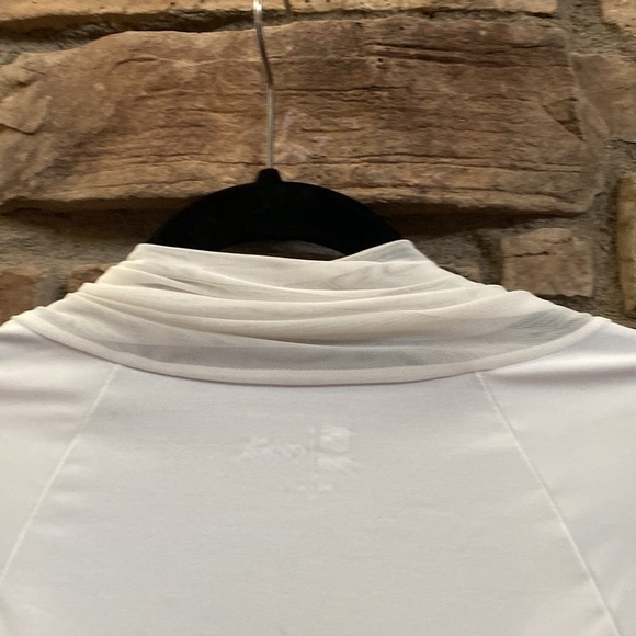 NWOT NFL New England Patriots long sleeve blouse with chiffon collar. Size large - Picture 6 of 8